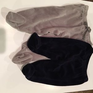 Gap footed velour pant duo 💙